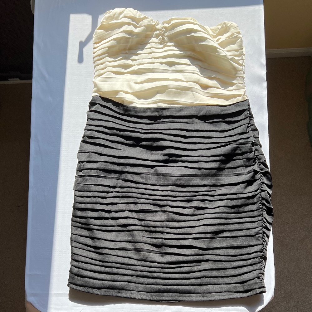 Express Cream and Black Strapless Cocktail Dress (12)
